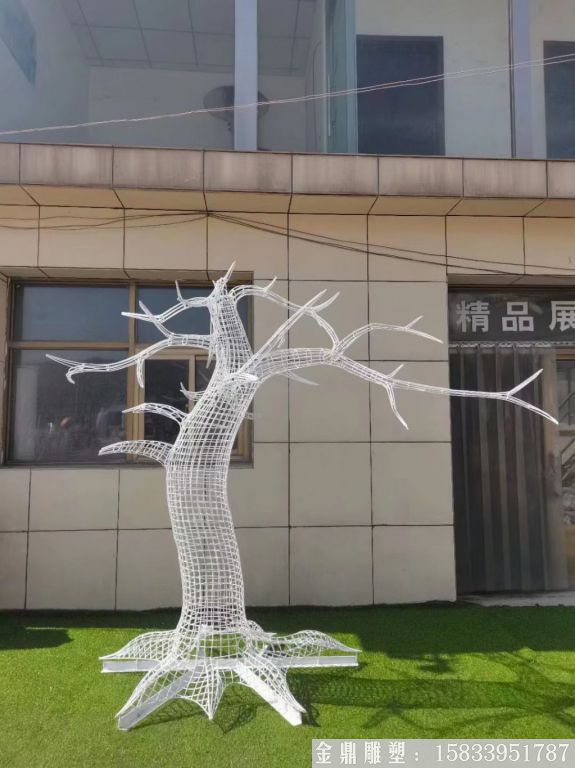 不锈钢镂空树雕塑1