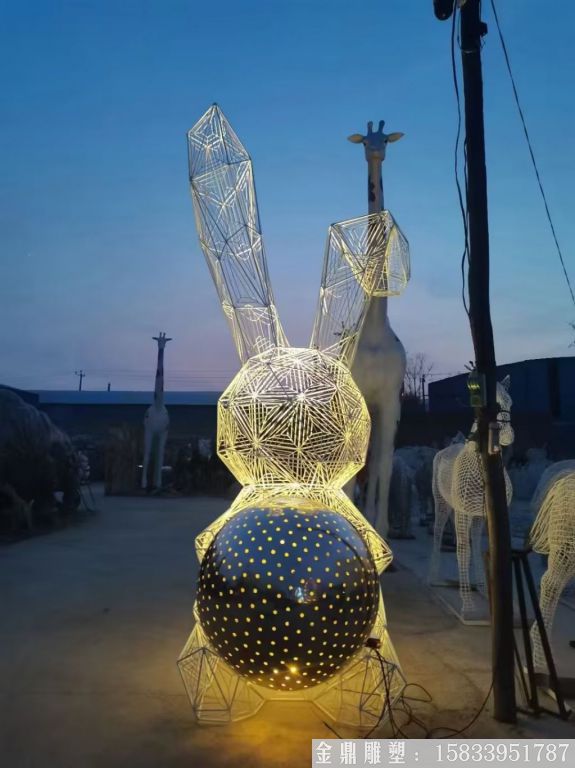 不锈钢镂空兔子雕塑 灯光兔子1