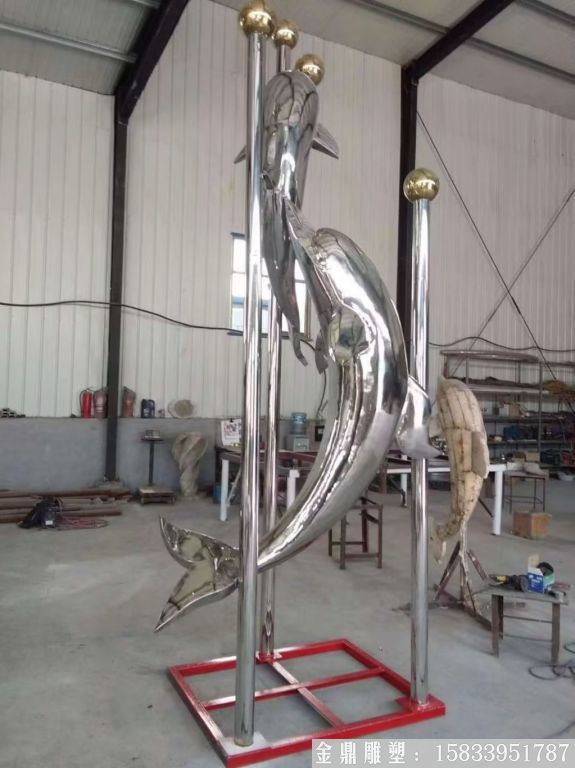 不锈钢镜面海豚雕塑 原色白钢海洋生物雕塑厂家